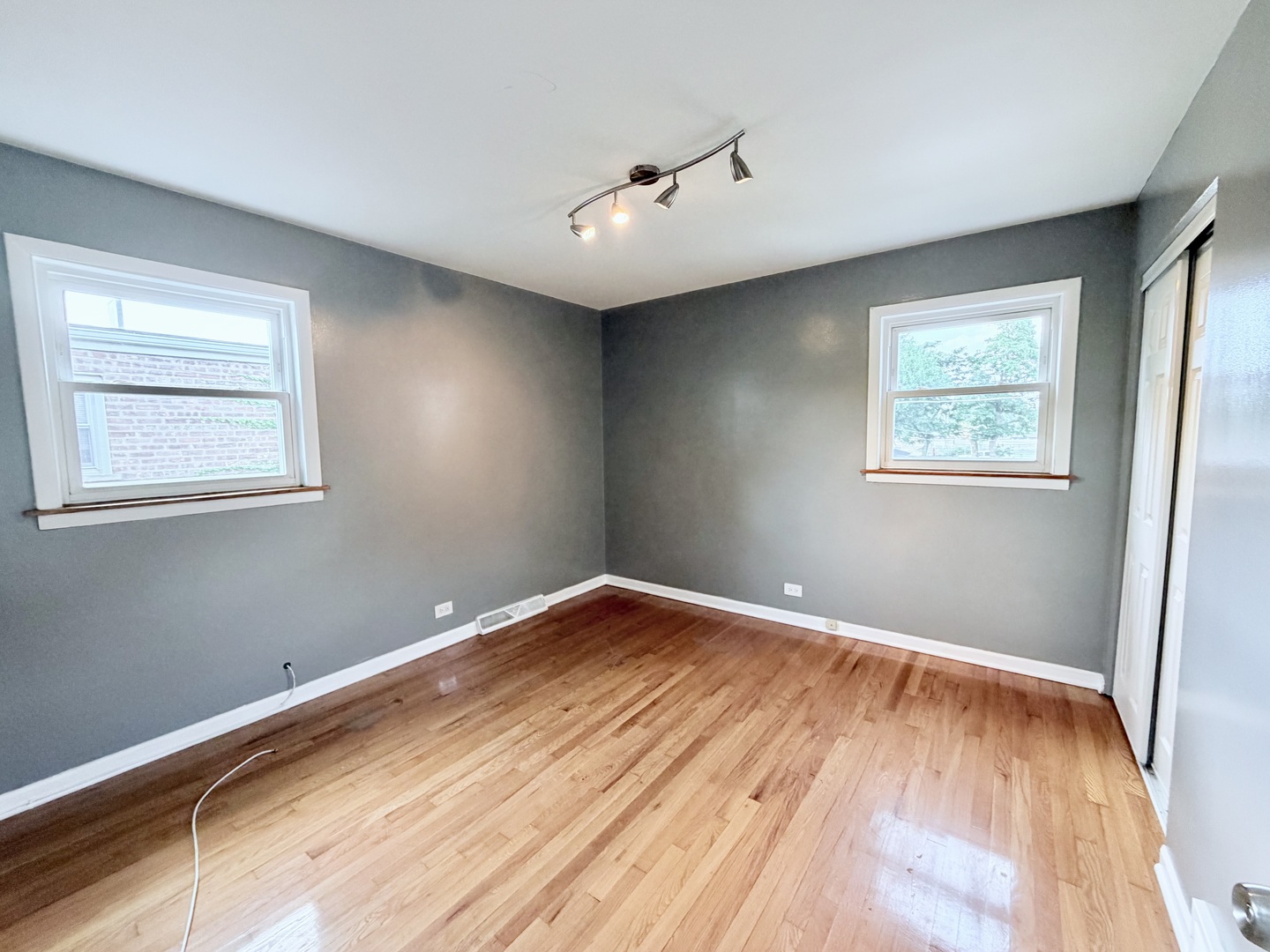 24 E 75th Street 2 Property Photo 11