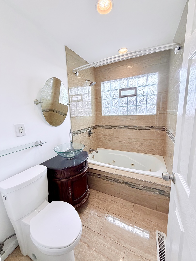 24 E 75th Street 2 Property Photo 12
