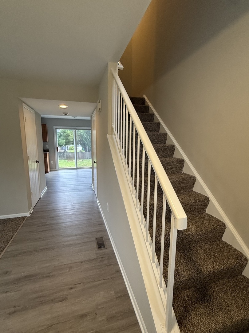 2032 Wedgewood Circle Property Photo 2