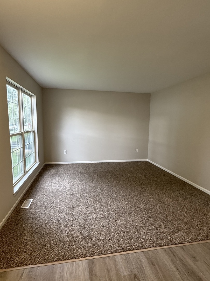 2032 Wedgewood Circle Property Photo 3