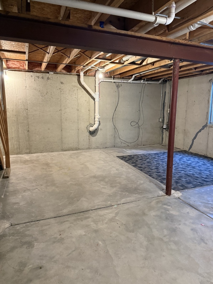 2032 Wedgewood Circle Property Photo 12