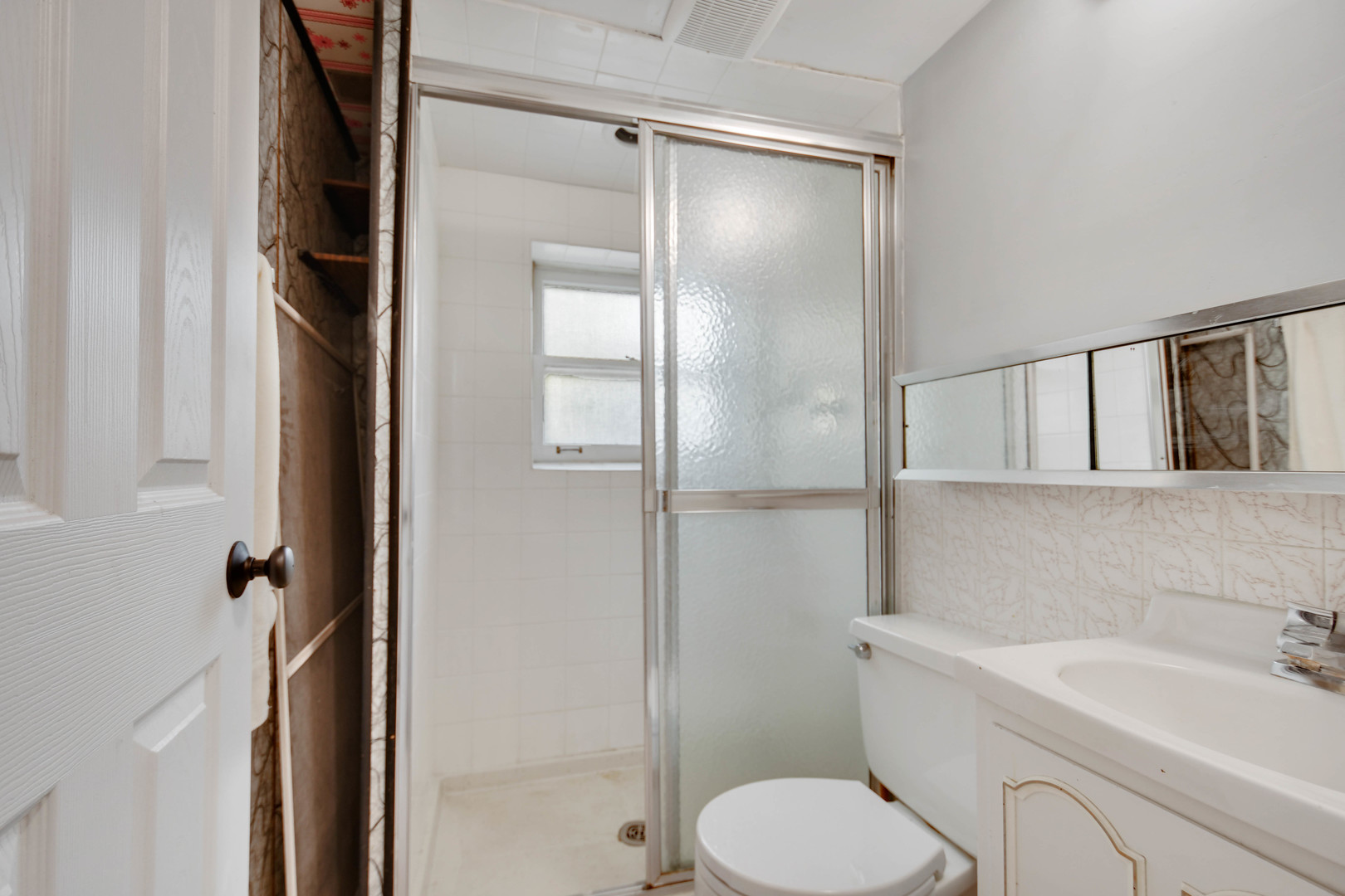 8808 S 85th Court Property Photo 16