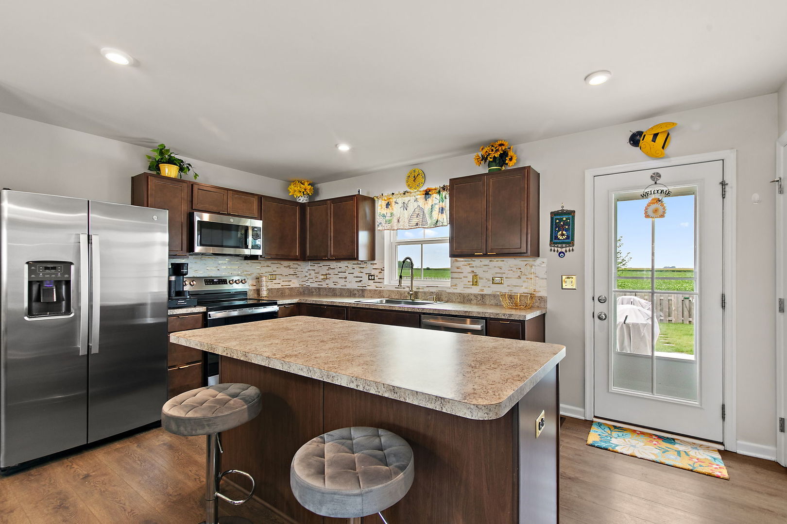 499 Bantam Street Property Photo 8