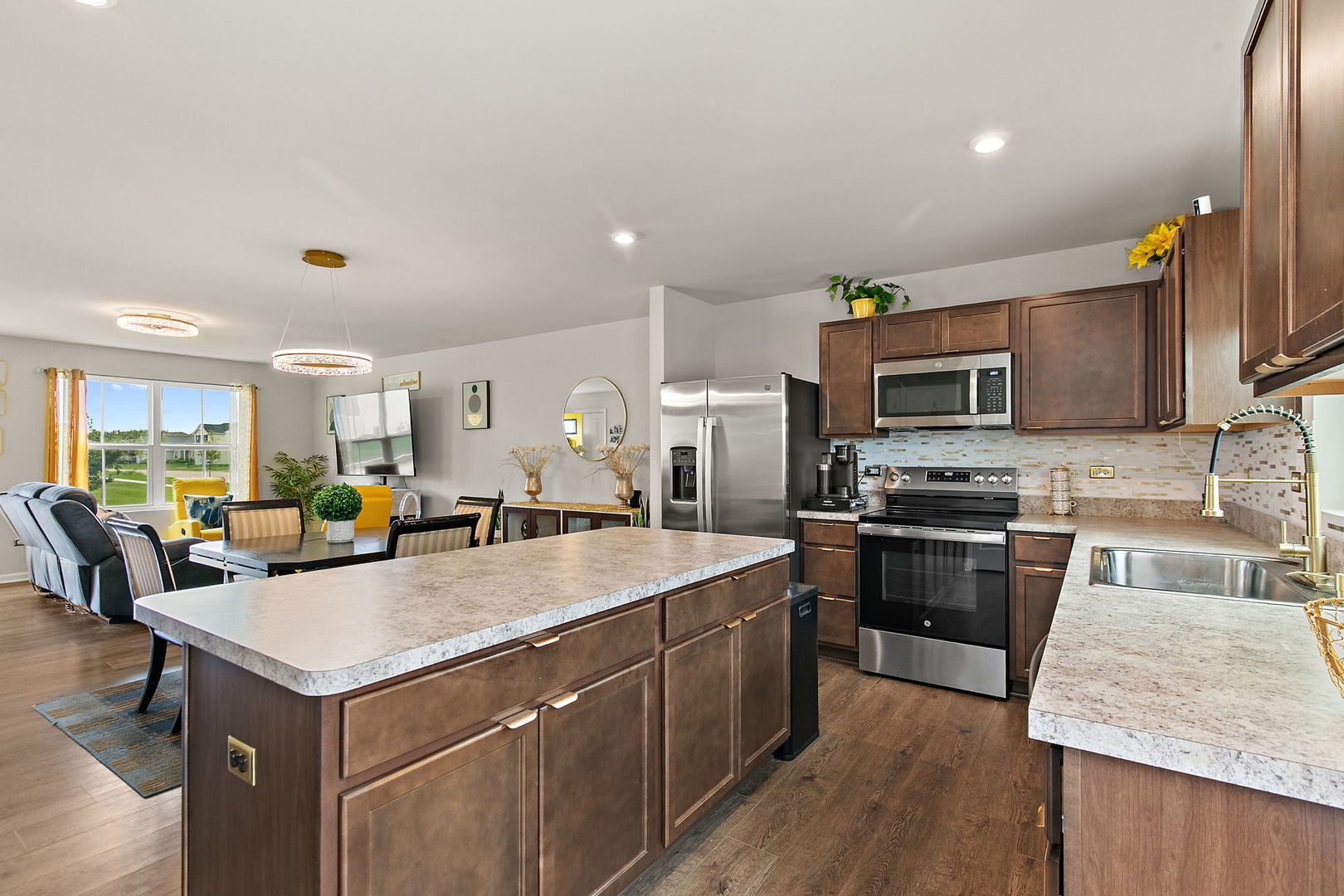 499 Bantam Street Property Photo 10