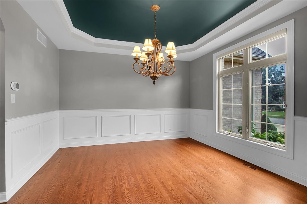 26519 Silverleaf Drive Property Photo 4