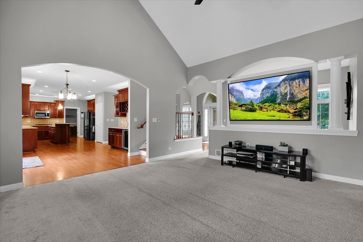 26519 Silverleaf Drive Property Photo 6