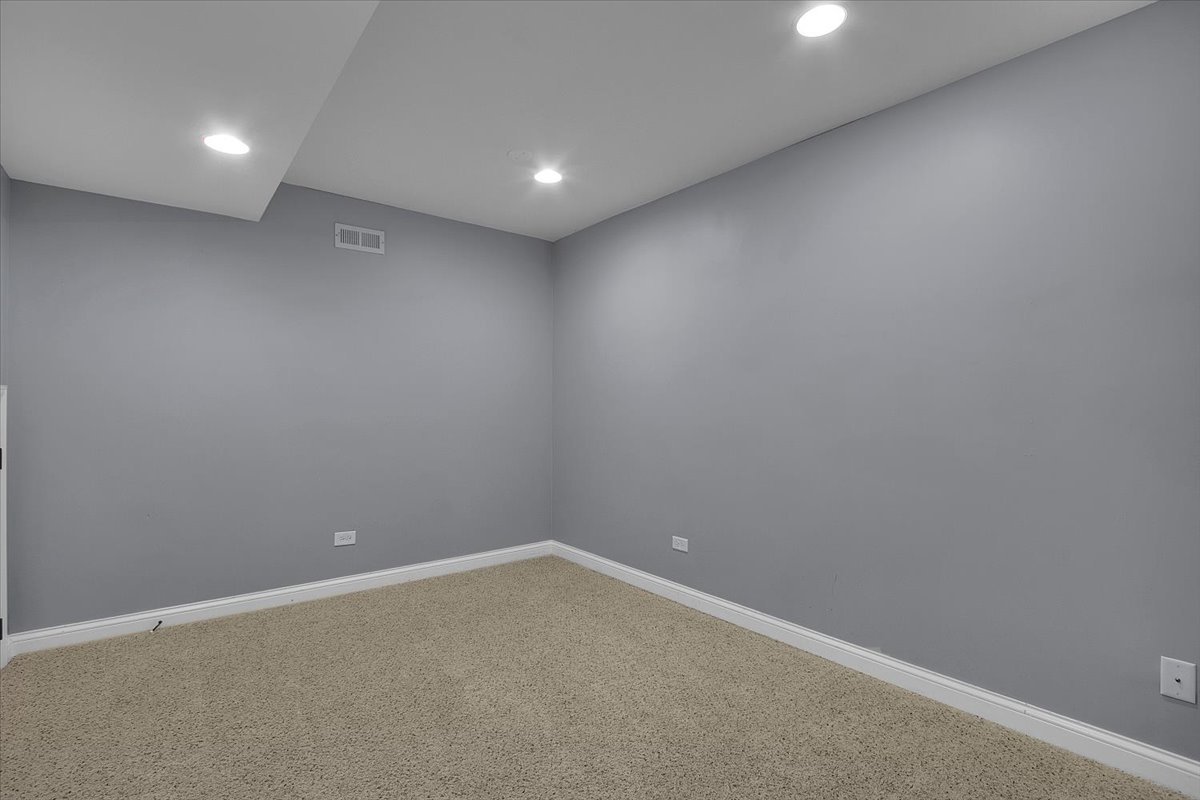 26519 Silverleaf Drive Property Photo 31