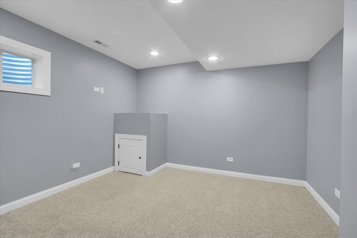 26519 Silverleaf Drive Property Photo 33