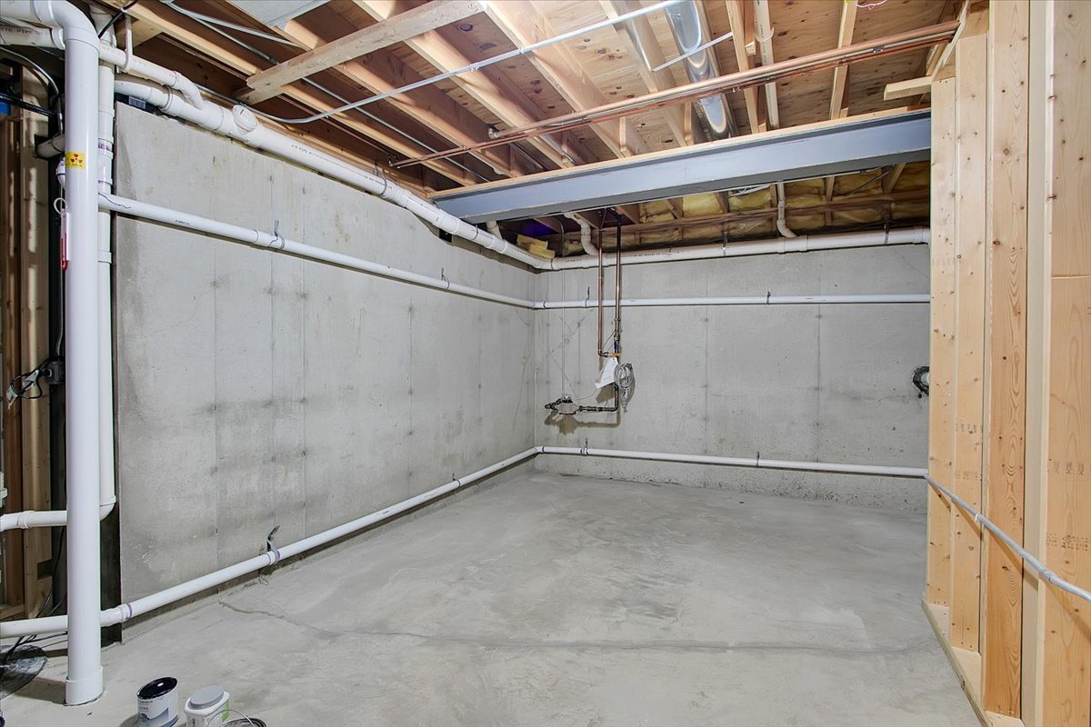 26519 Silverleaf Drive Property Photo 36