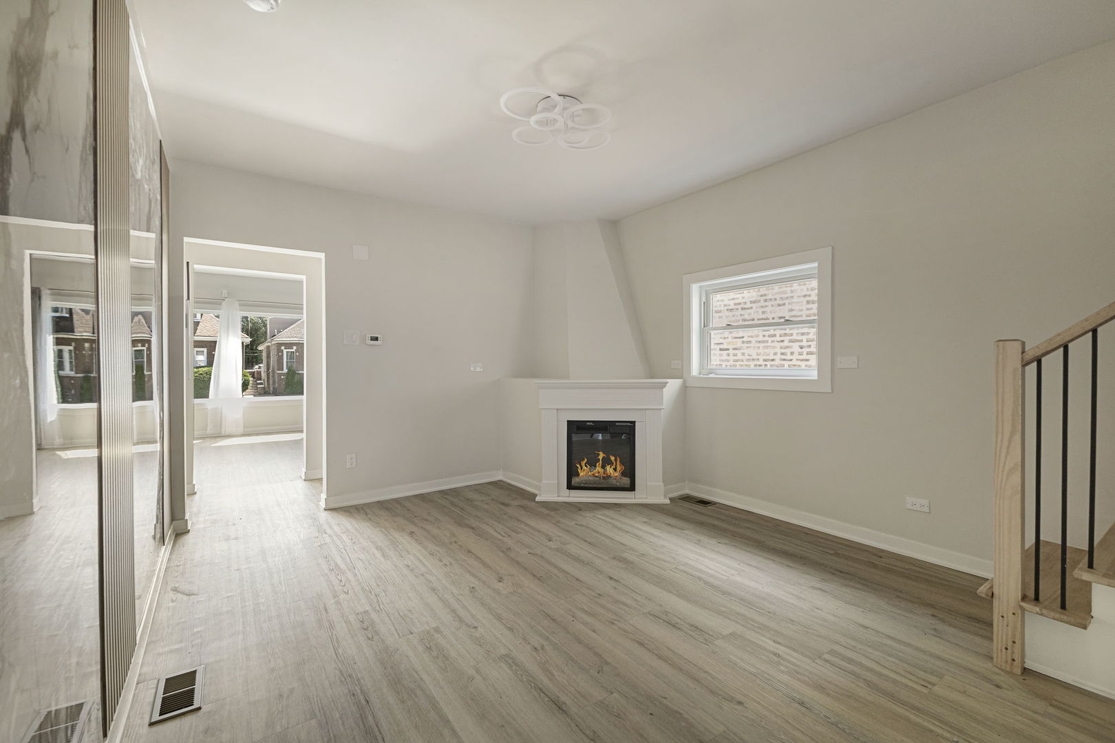 8052 S Harvard Avenue Property Photo 6