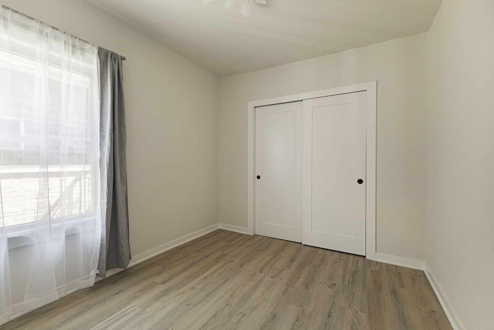 8052 S Harvard Avenue Property Photo 11