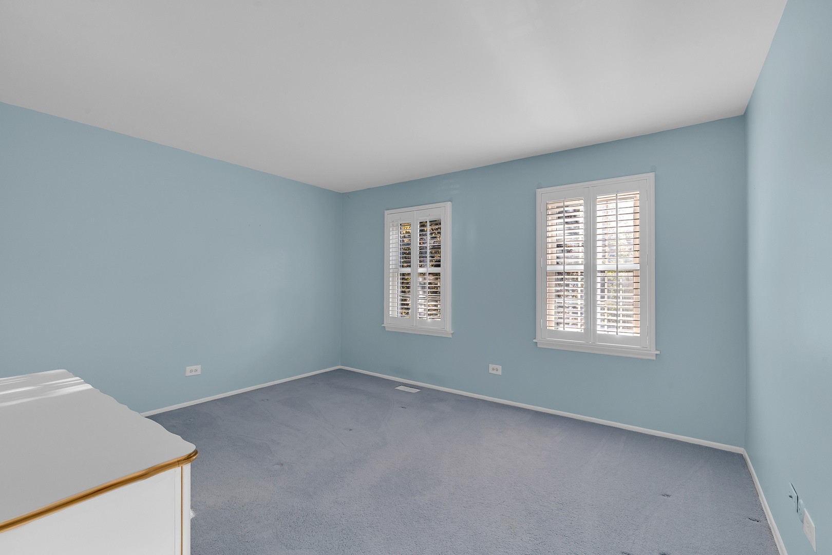 1153 S Fairview Avenue Property Photo 23