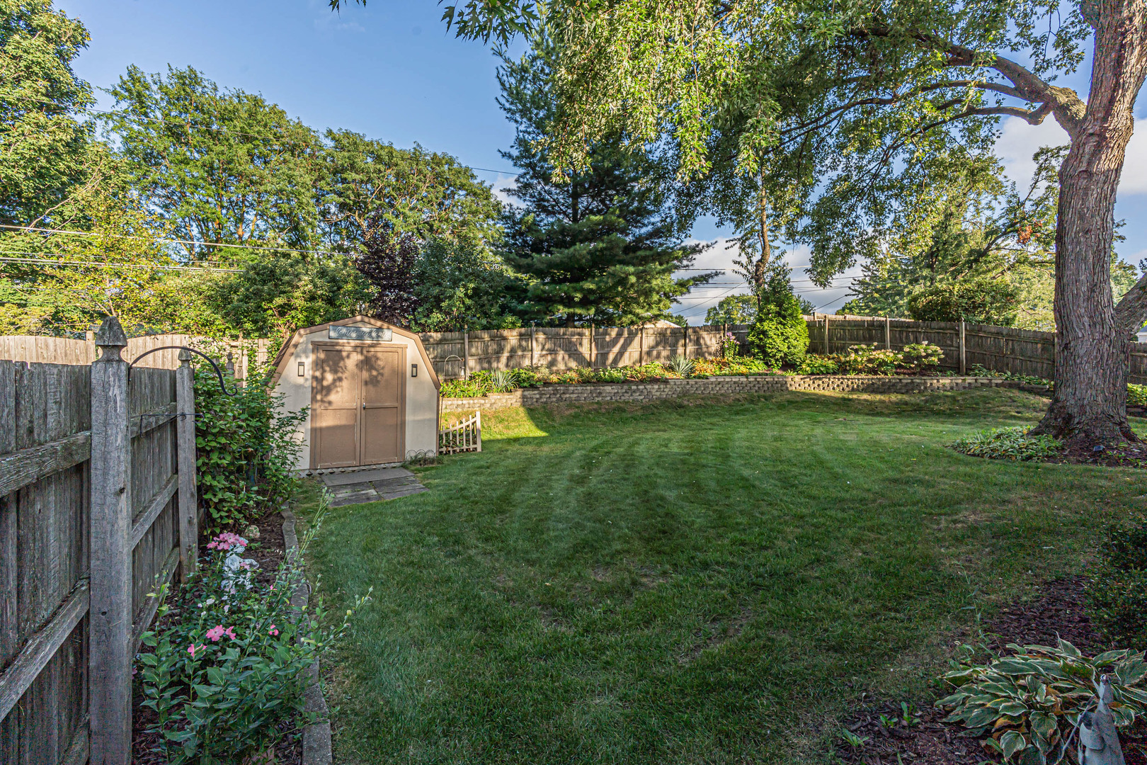 1153 S Fairview Avenue Property Photo 32