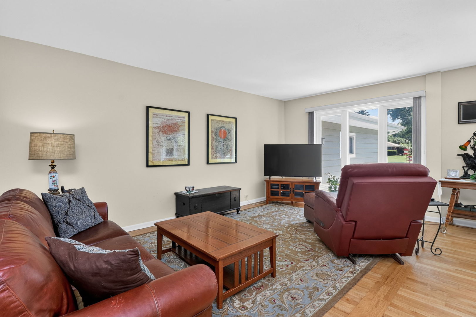 4218 Seeley Avenue Property Photo 4