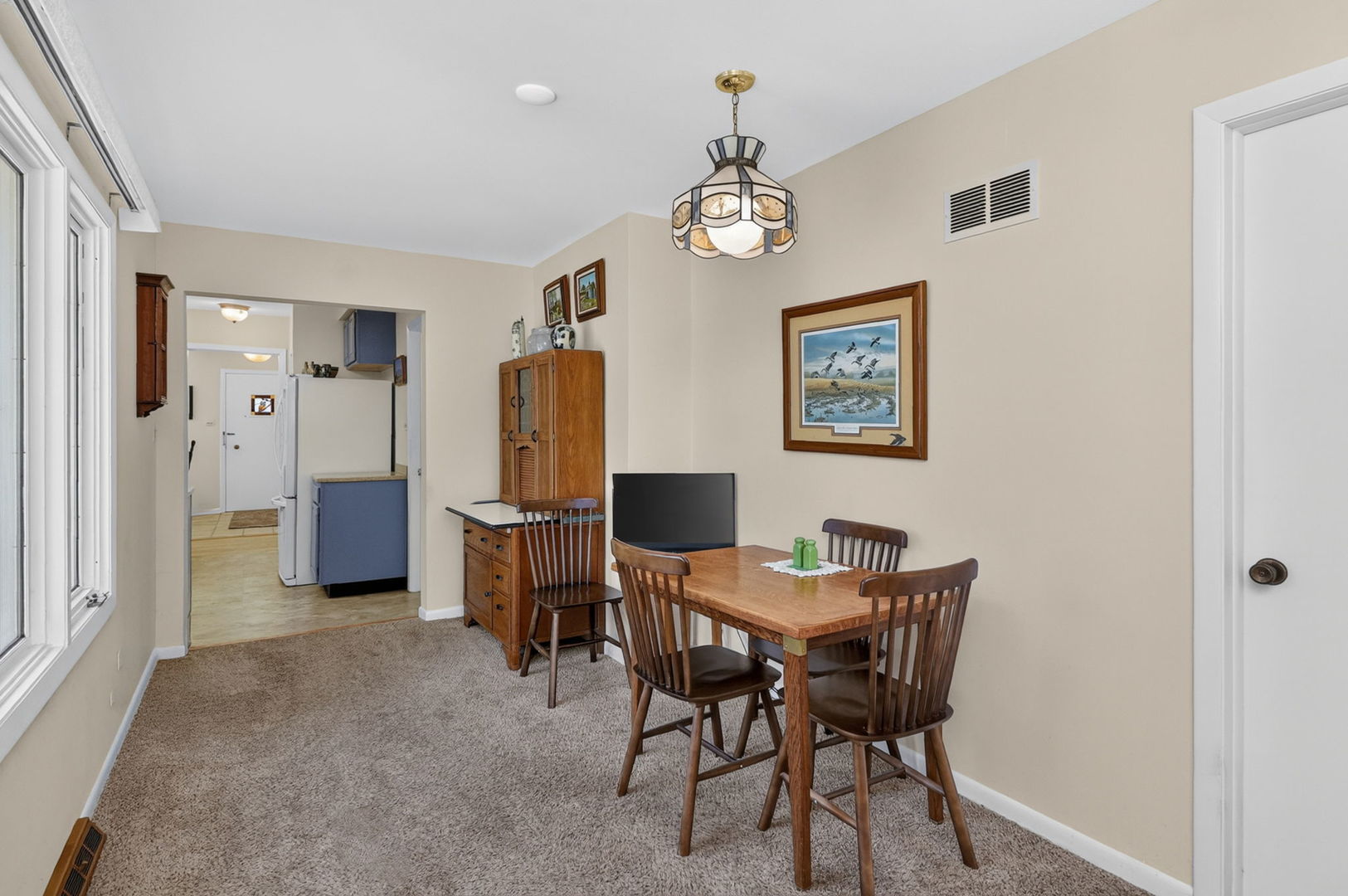 4218 Seeley Avenue Property Photo 11