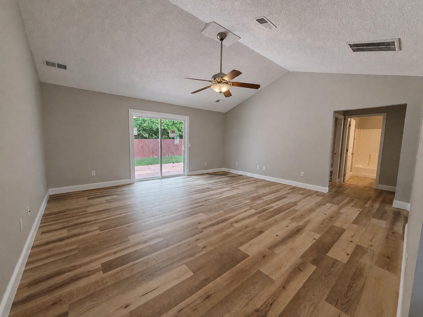 2805 Juniper Drive Property Photo 9