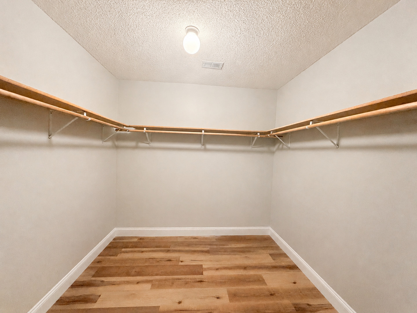 2805 Juniper Drive Property Photo 24