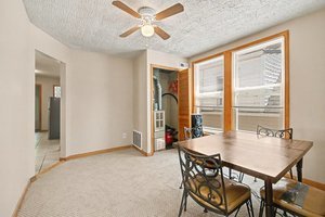 6621 S Oakley Avenue Property Photo 7