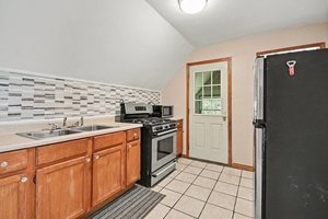 6621 S Oakley Avenue Property Photo 11