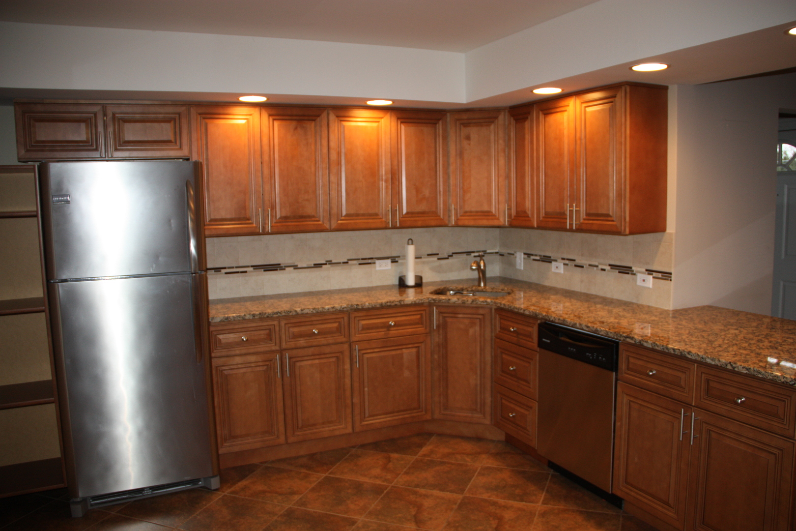 402 E Atwater Avenue Property Photo 2