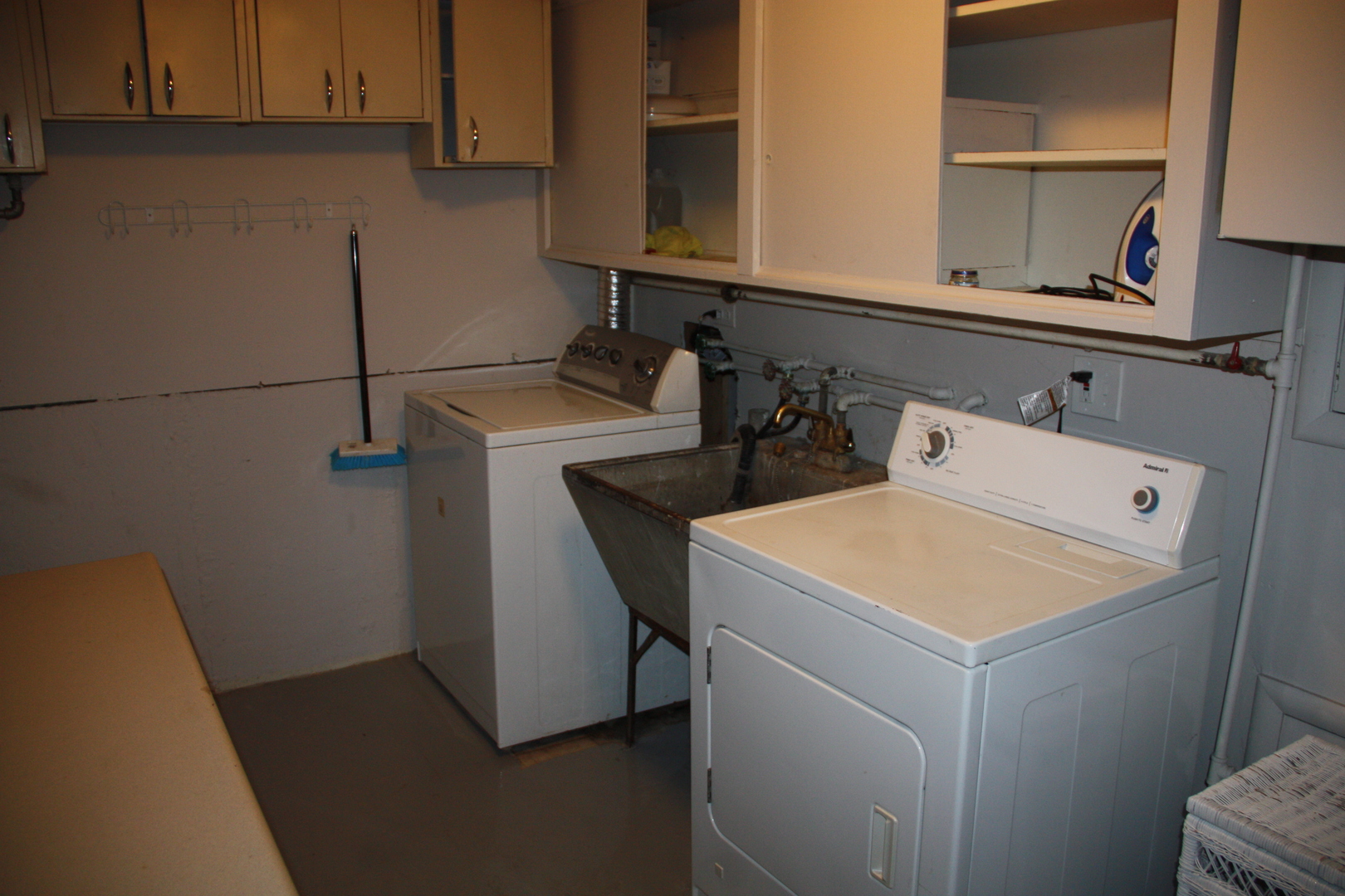 402 E Atwater Avenue Property Photo 11