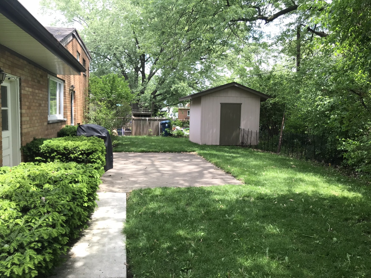 402 E Atwater Avenue Property Photo 13