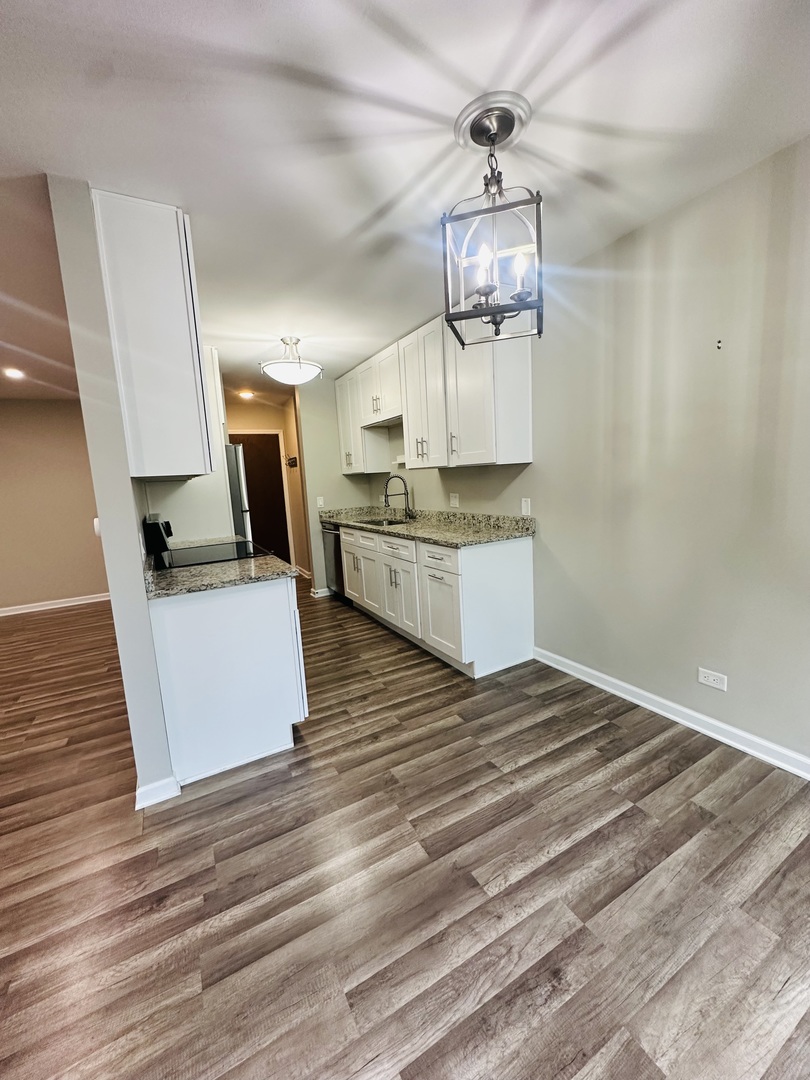 5500 Hillcrest Lane 129-2m Property Photo 7