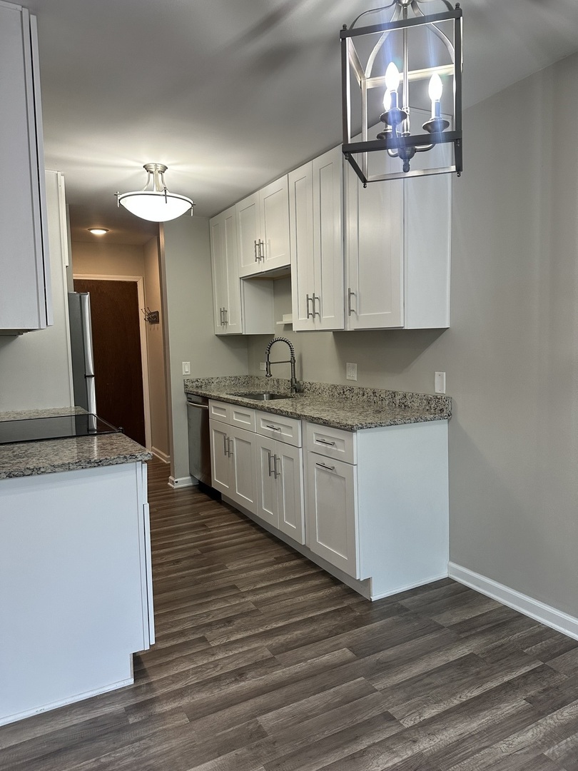 5500 Hillcrest Lane 129-2m Property Photo 8