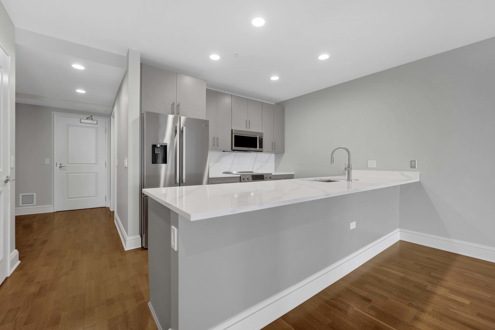 850 N Lake Shore Drive 1103 Property Photo 11