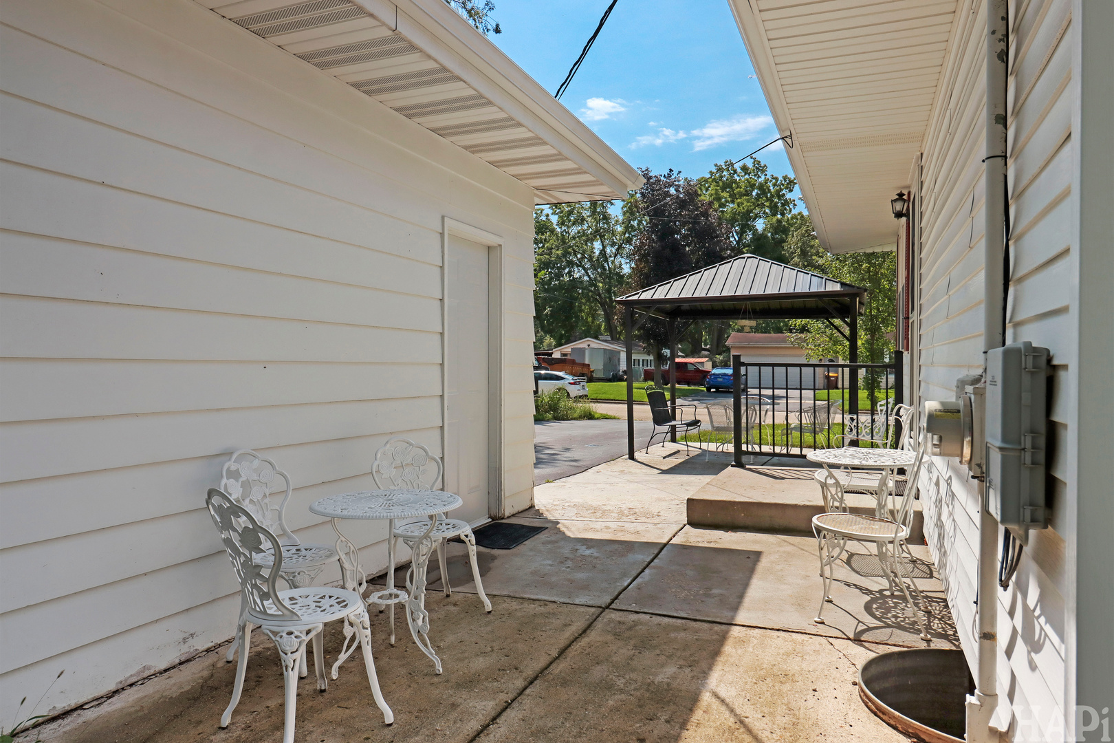 630 Stewart Avenue Property Photo 25