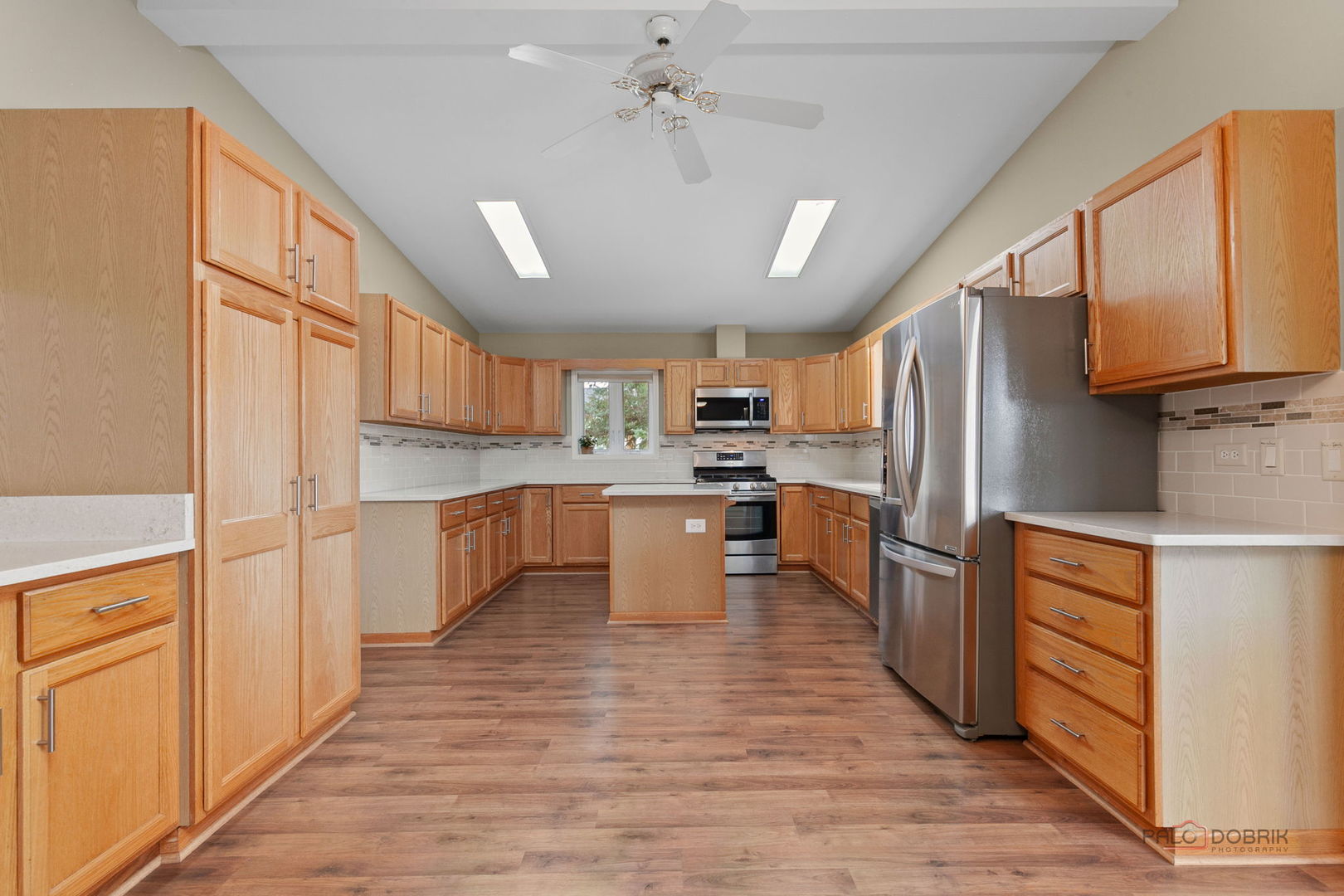 1832 Paddock Court Property Photo 17