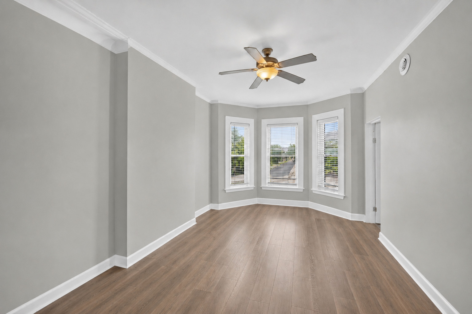 4546 W Jackson Boulevard Property Photo 3