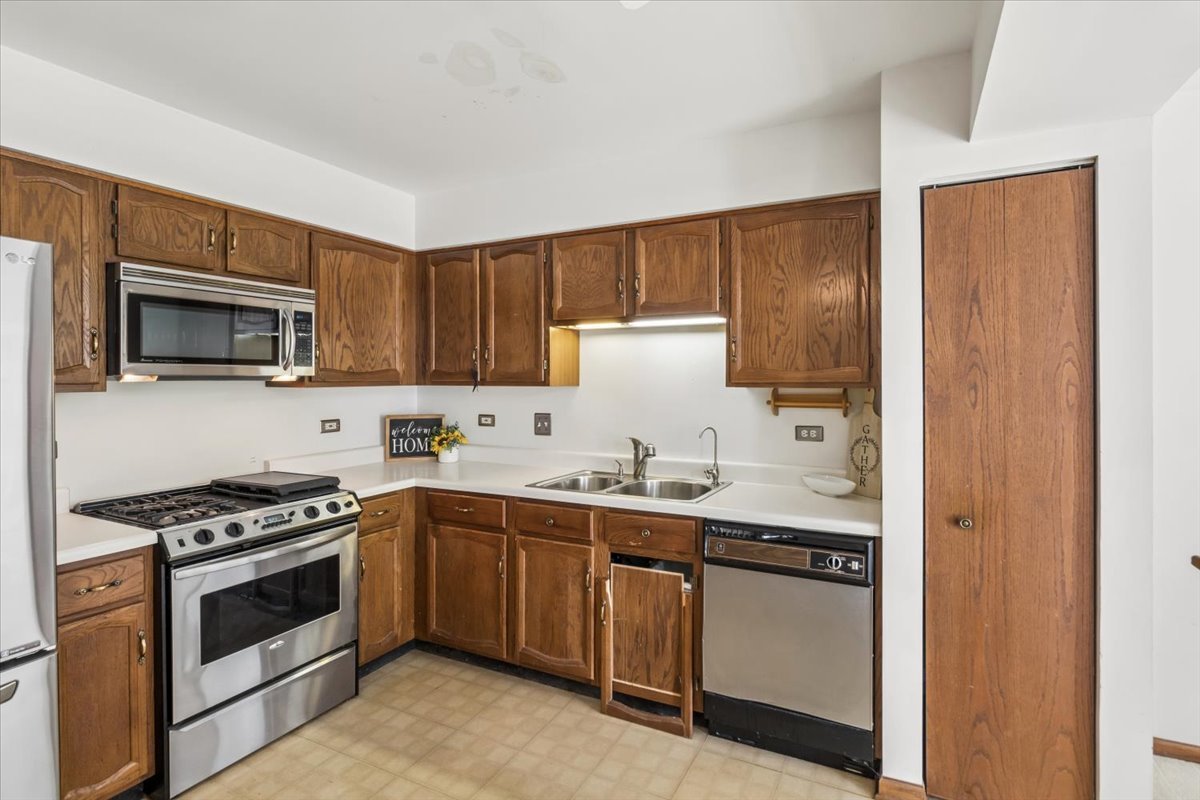 1315 Cheswick Court C Property Photo 6