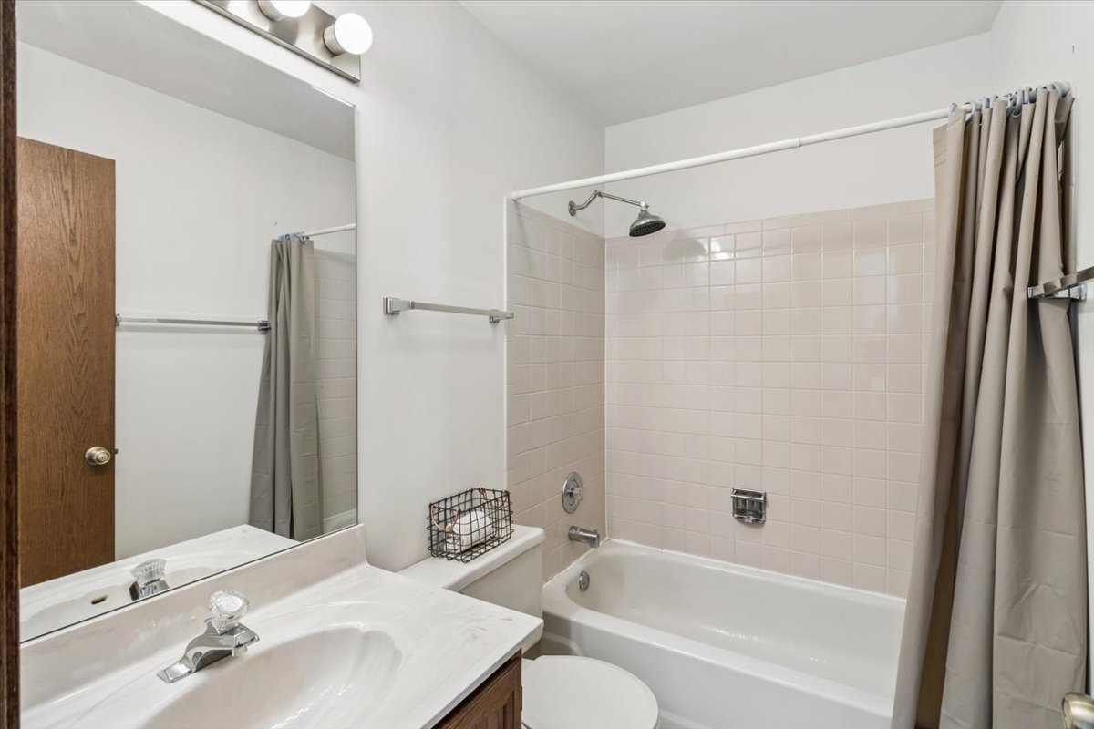 1315 Cheswick Court C Property Photo 16