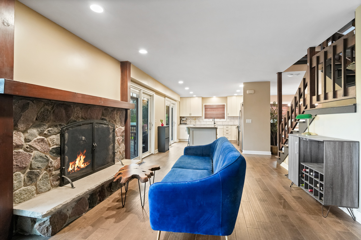 669 Tamarisk Terrace Property Photo 13