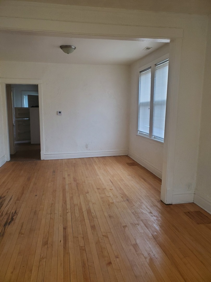 402 S 12th Avenue Property Photo 6
