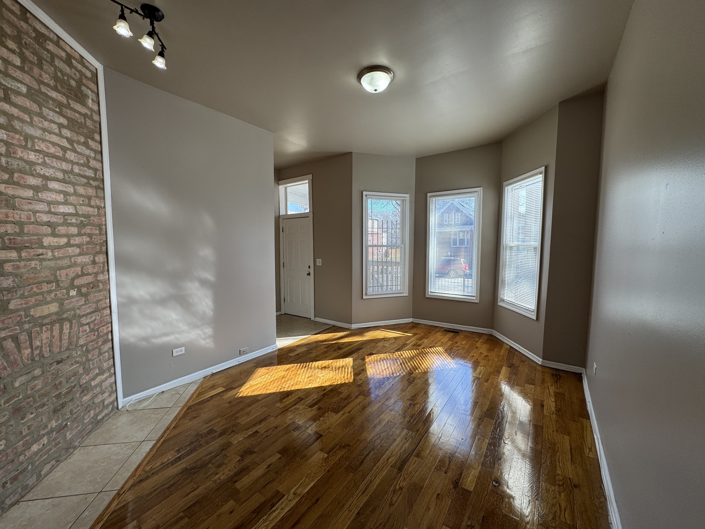 12748055 Property Photo 2