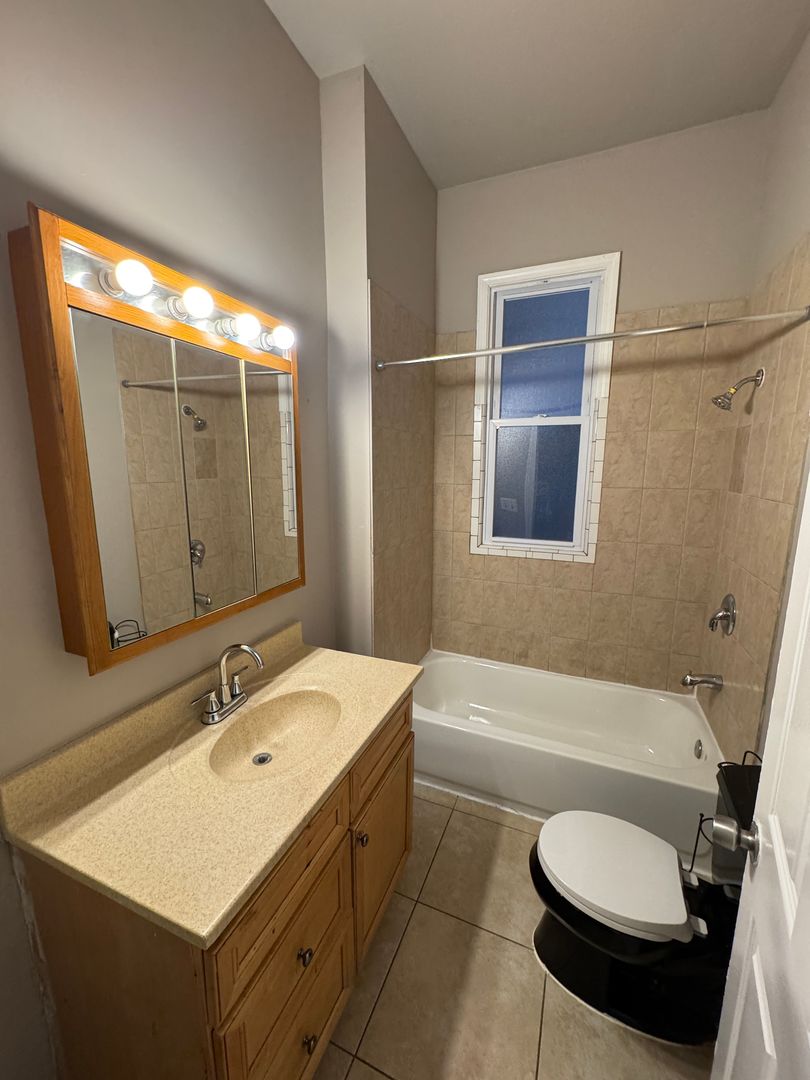 12748055 Property Photo 11