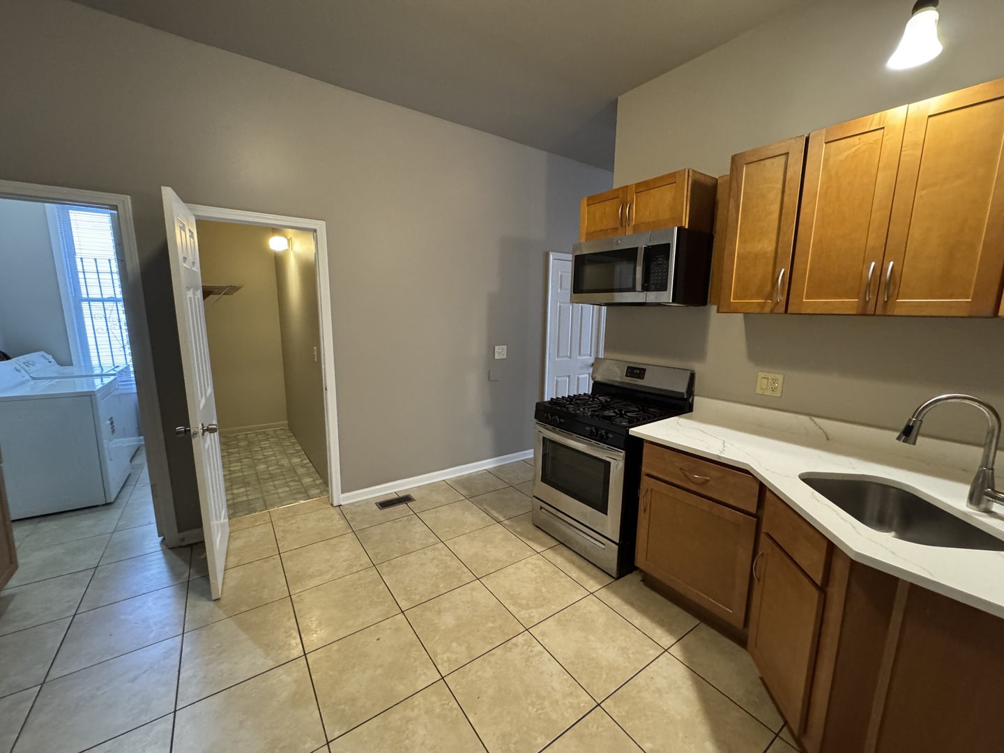 12748055 Property Photo 13