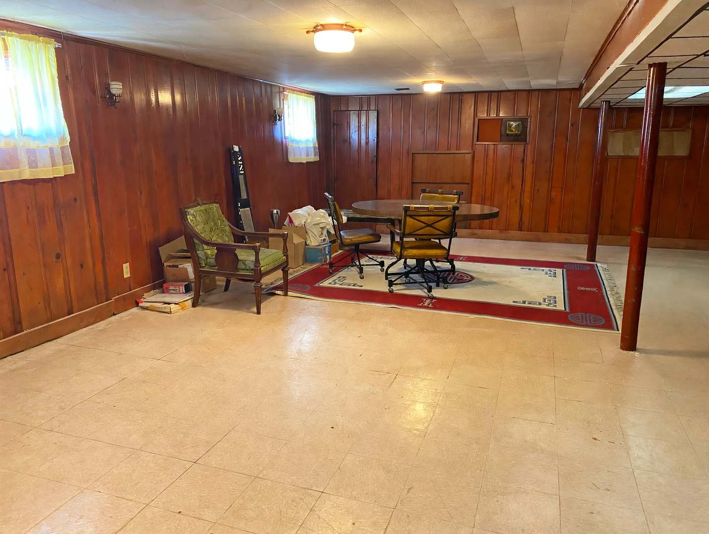 9521 S Knox Avenue Property Photo 12