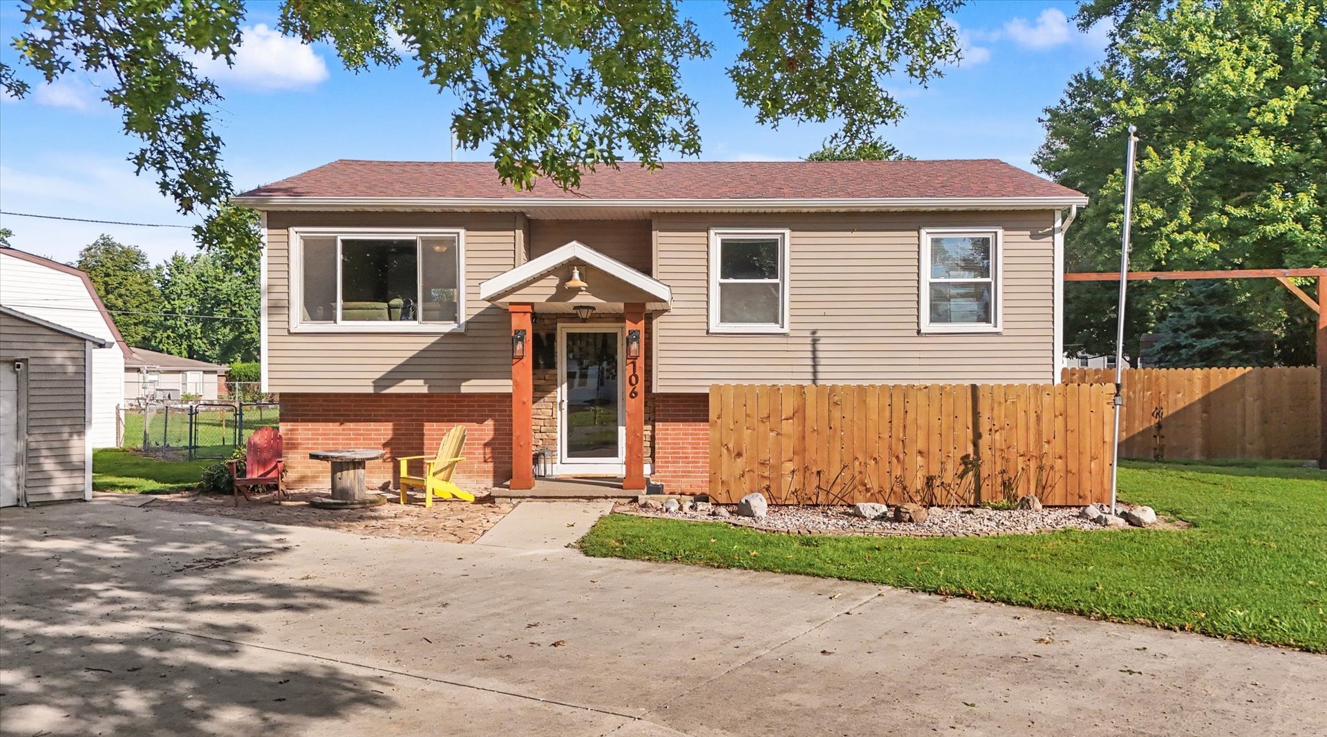 106 Mckinley Circle Property Photo 3