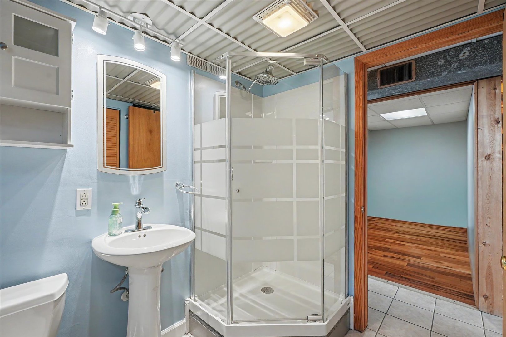 106 Mckinley Circle Property Photo 32
