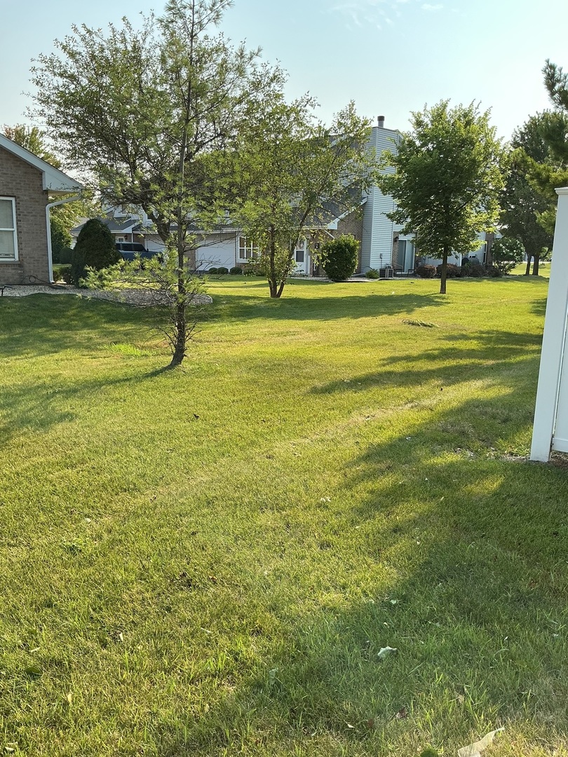 5613 W Sutton Place Property Photo 5