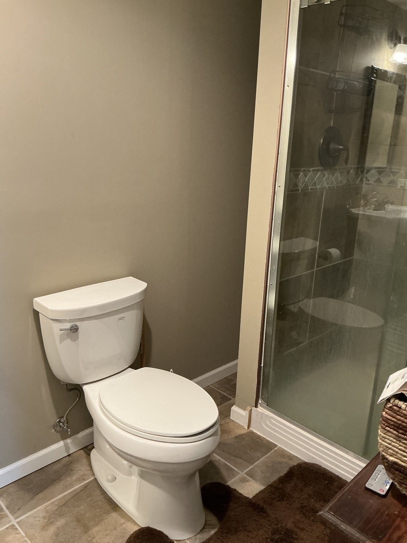 5613 W Sutton Place Property Photo 9