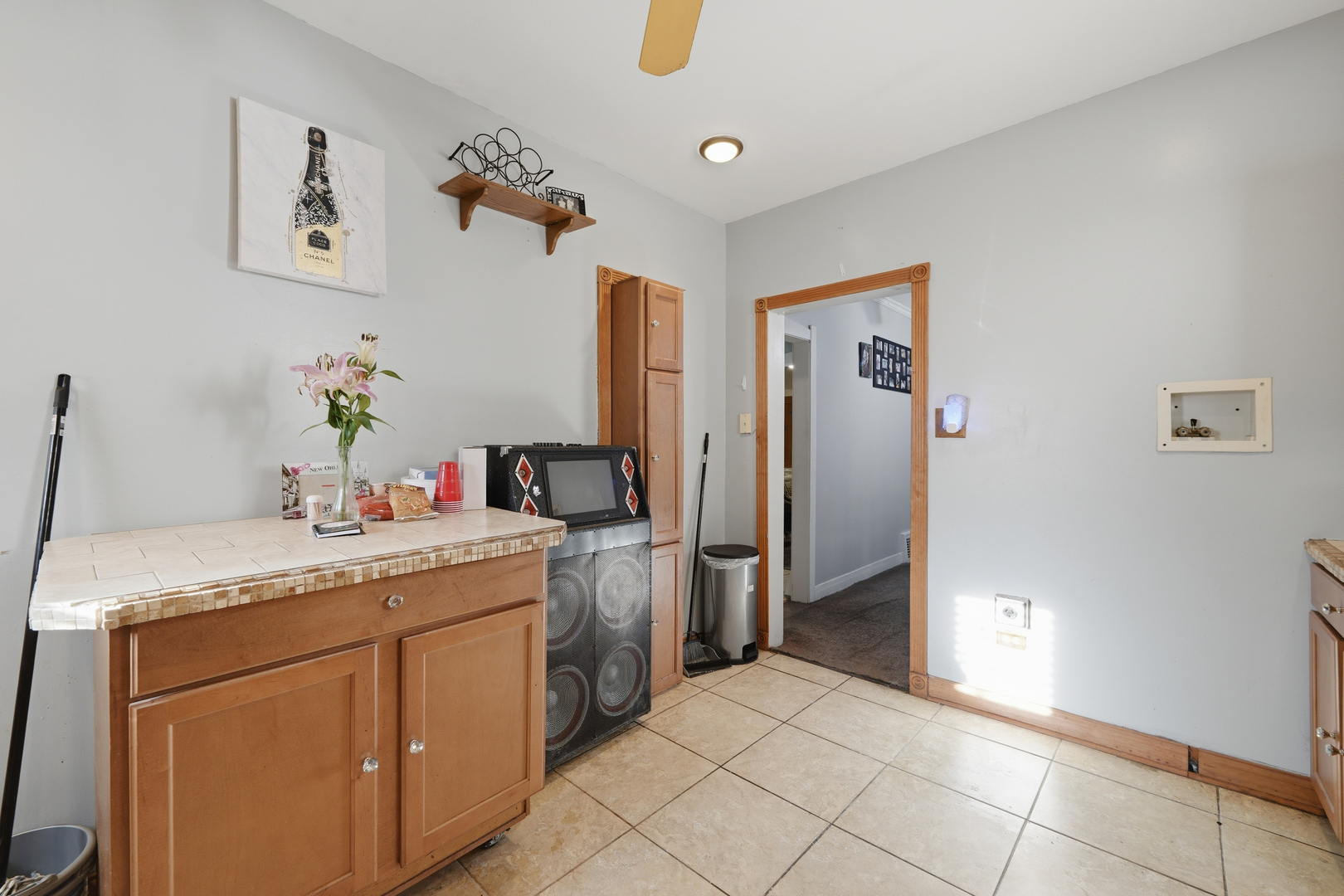 1810 N Linder Avenue Property Photo 7