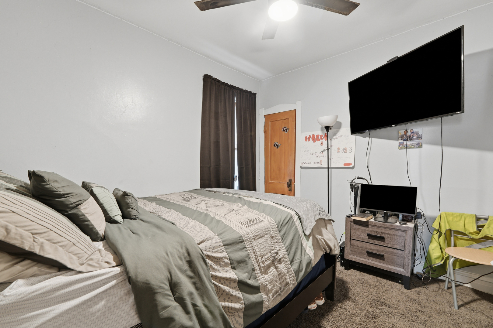 1810 N Linder Avenue Property Photo 9