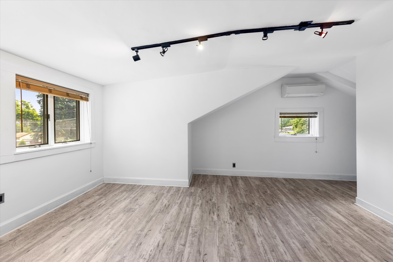 10637 S Oakley Avenue Property Photo 30