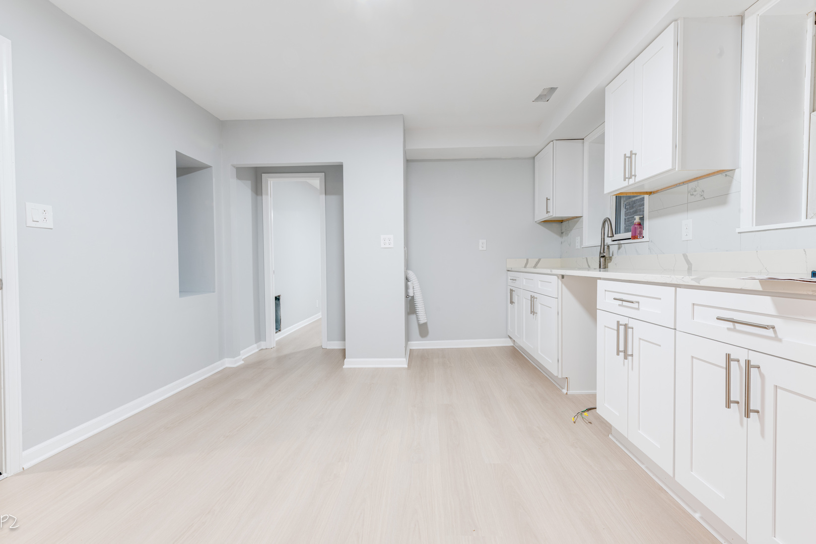 2625 S Union Avenue 2f Property Photo 6