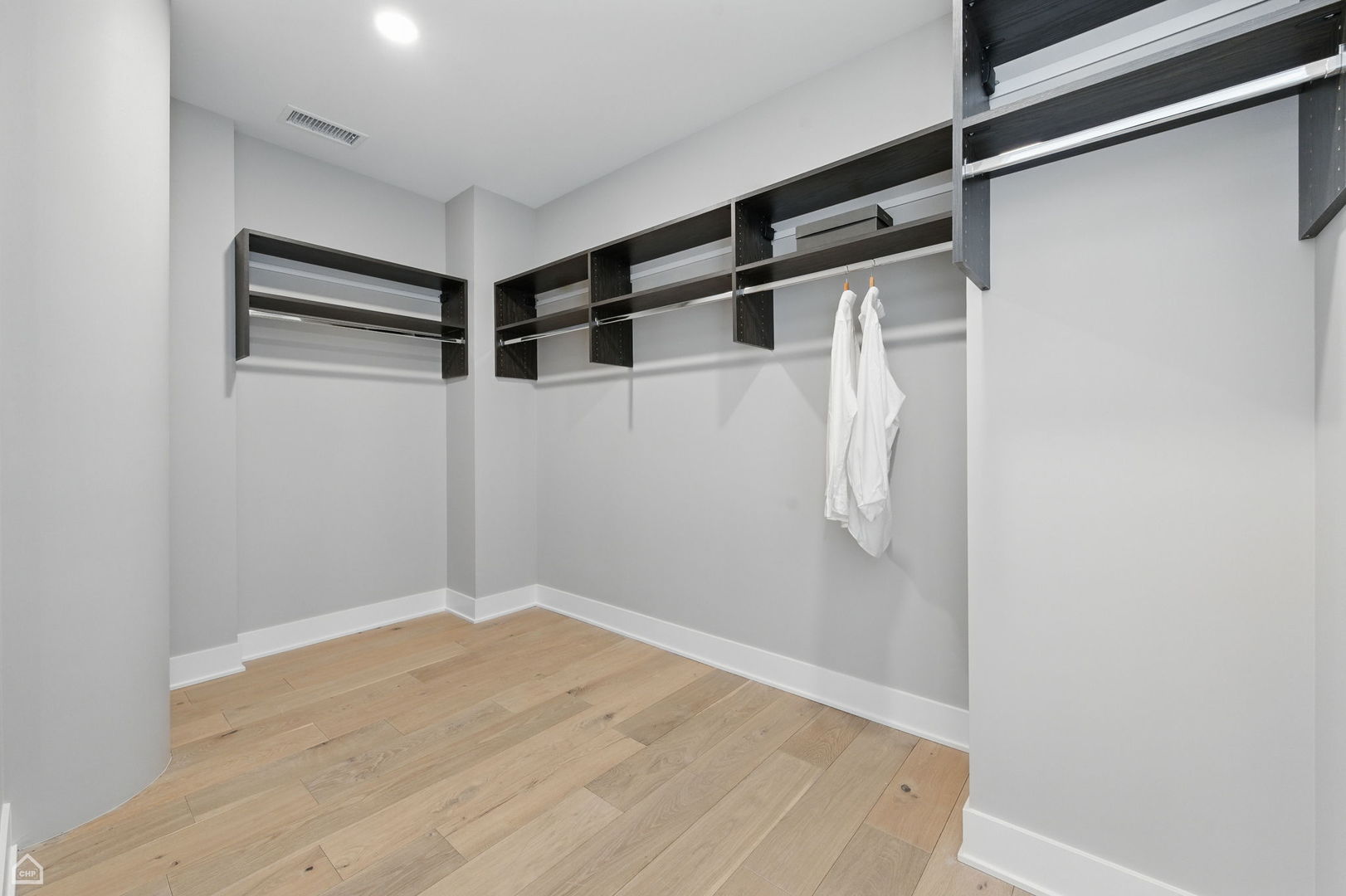 146 W Erie Street 703 Property Photo 9