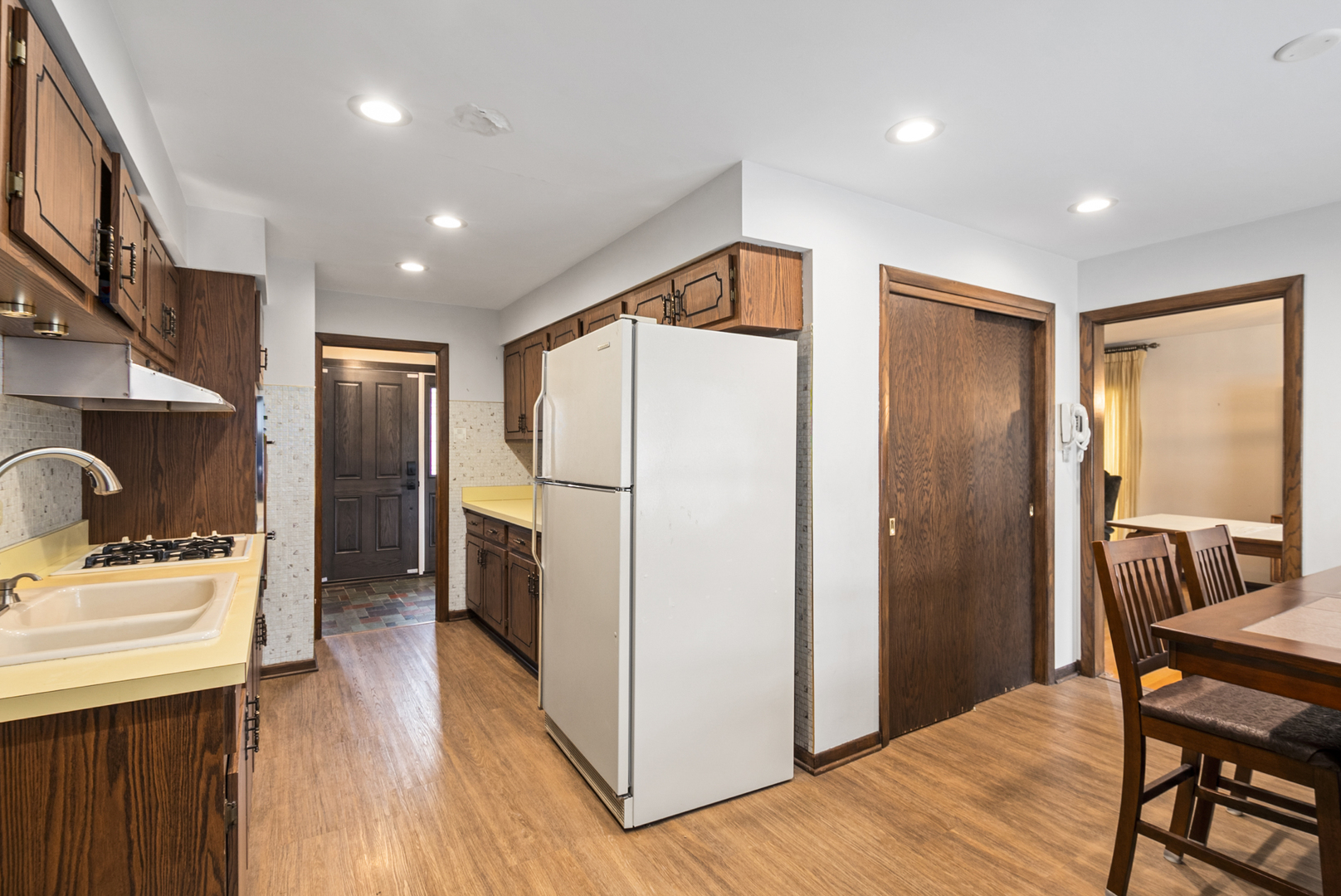 15310 Drexel Avenue Property Photo 12